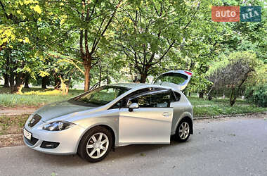 Хэтчбек SEAT Leon 2005 в 