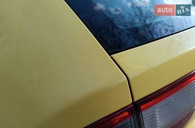 Хэтчбек SEAT Leon 2004 в 