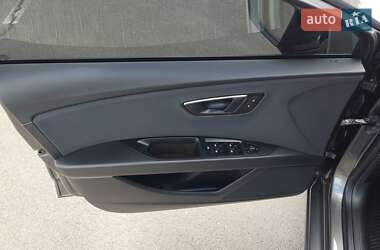 Хетчбек SEAT Leon 2016 в 