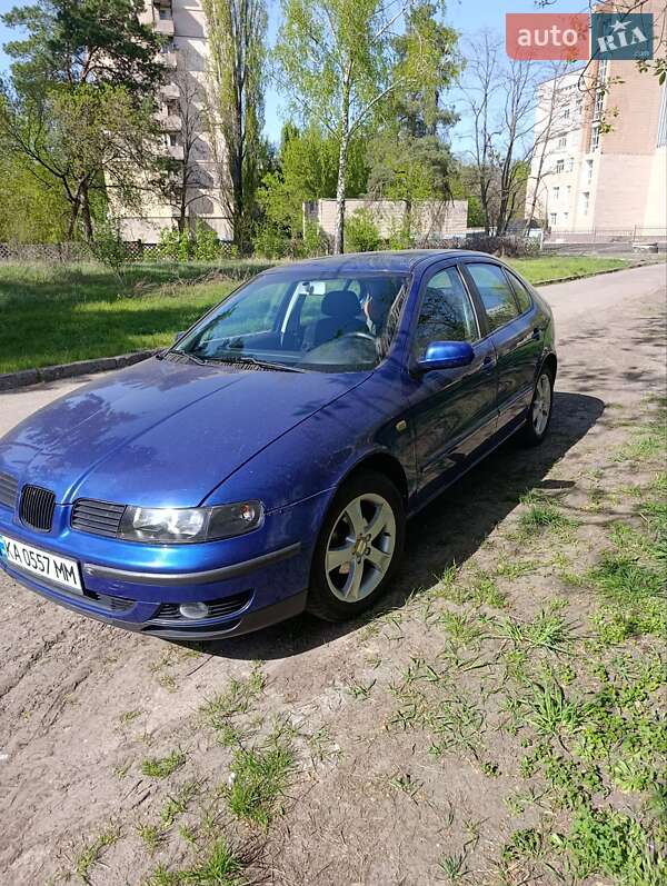 Хэтчбек SEAT Leon 1999 в Киеве