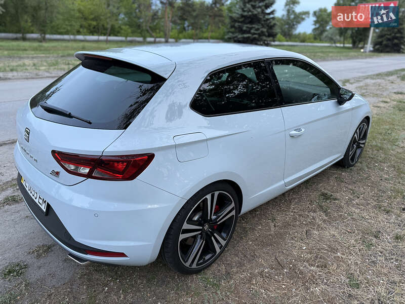 Хэтчбек SEAT Leon 2014 в Днепре