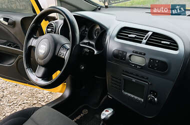 Хэтчбек SEAT Leon 2007 в 