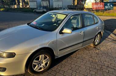 Хэтчбек SEAT Leon 2001 в 