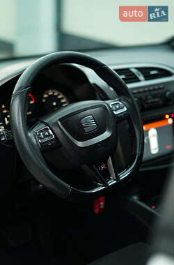 Хетчбек SEAT Leon 2010 в 