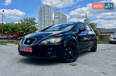 Хэтчбек SEAT Leon 2011 в Киеве
