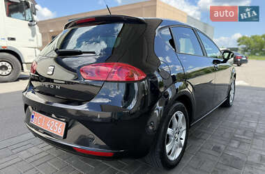 Хетчбек SEAT Leon 2011 в 