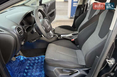 Хетчбек SEAT Leon 2011 в 