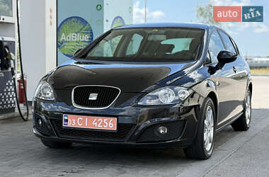 Хетчбек SEAT Leon 2011 в 