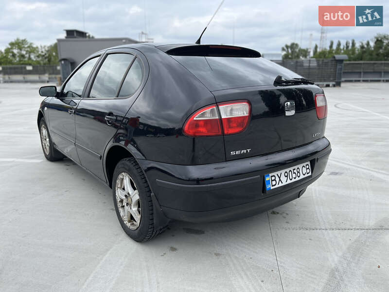 Хетчбек SEAT Leon 2001 в Києві