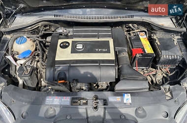 Хетчбек SEAT Leon 2008 в 