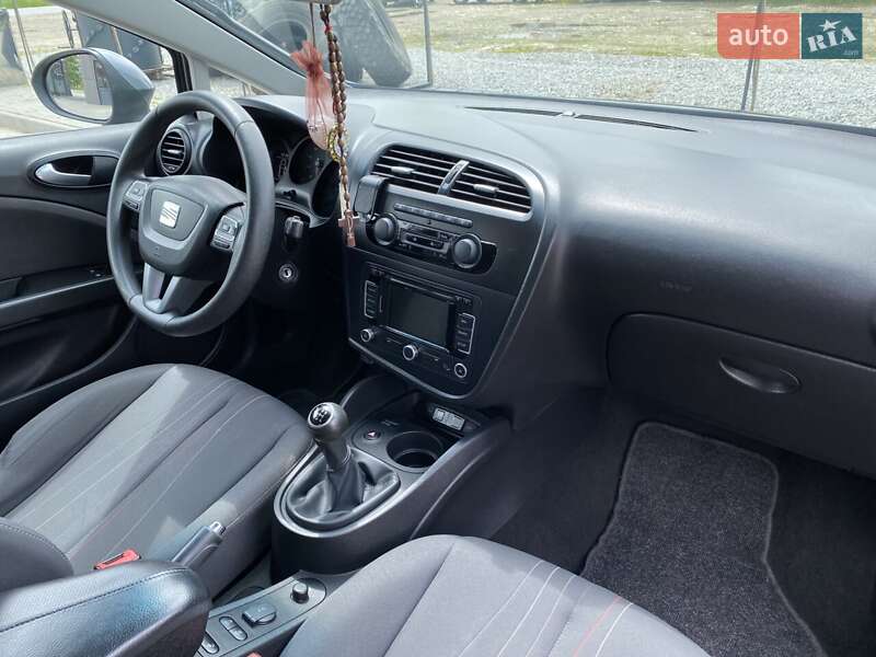 Хэтчбек SEAT Leon 2012 в Калуше фото 15 Хэтчбек SEAT Leon 2012 в Калуше