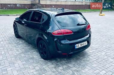 Хэтчбек SEAT Leon 2005 в 