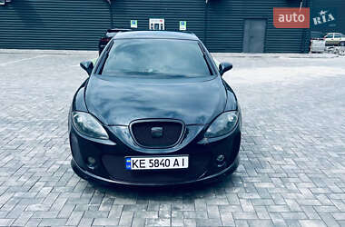 Хэтчбек SEAT Leon 2005 в 