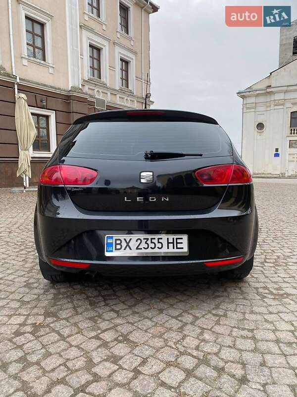 Хэтчбек SEAT Leon 2010 в Каменец-Подольском фото 3 Хэтчбек SEAT Leon 2010 в Каменец-Подольском