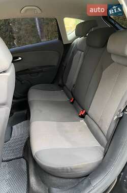 Хэтчбек SEAT Leon 2010 в 