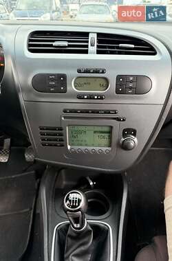 Хетчбек SEAT Leon 2006 в 