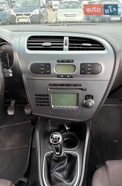Хетчбек SEAT Leon 2006 в 