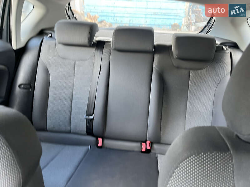 Хэтчбек SEAT Leon 2006 в Харькове