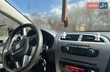 Хэтчбек SEAT Leon 2009 в 