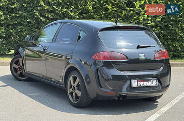 Хэтчбек SEAT Leon 2006 в 
