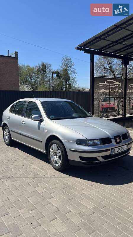 Хэтчбек SEAT Leon 2002 в 