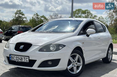 Хэтчбек SEAT Leon 2011 в Стрые
