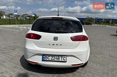 Хэтчбек SEAT Leon 2011 в 