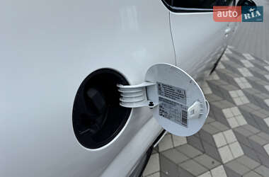 Хэтчбек SEAT Leon 2012 в 