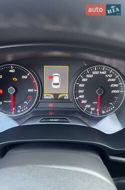 Хэтчбек SEAT Leon 2014 в 