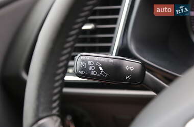 Хэтчбек SEAT Leon 2015 в 