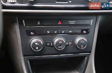 Хэтчбек SEAT Leon 2015 в 