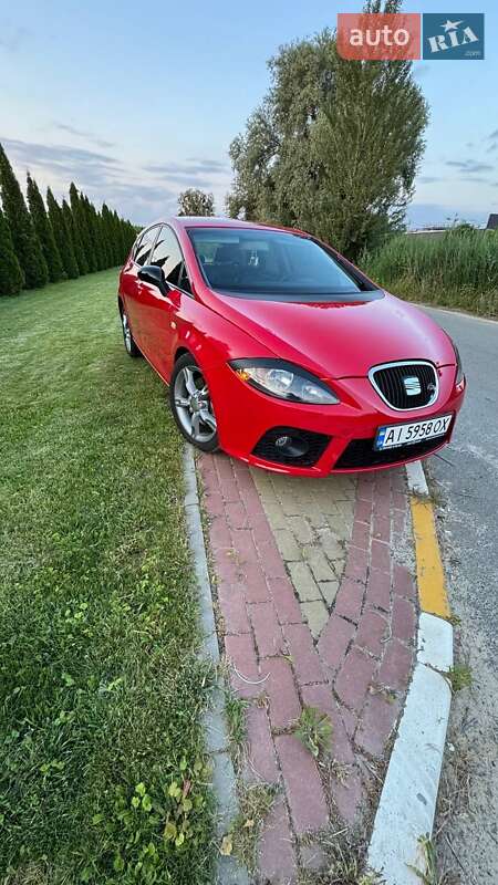 Хэтчбек SEAT Leon 2006 в 