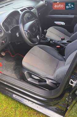 Хэтчбек SEAT Leon 2010 в 