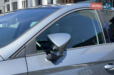Хэтчбек SEAT Leon 2018 в 