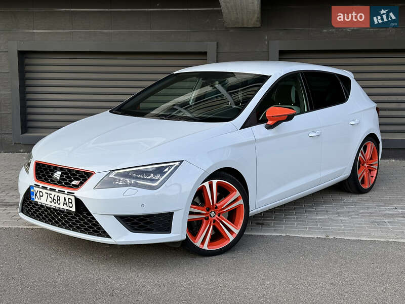 Хэтчбек SEAT Leon 2016 в Киеве