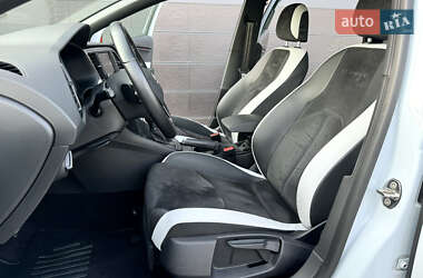 Хэтчбек SEAT Leon 2016 в 