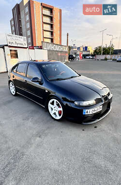 Хэтчбек SEAT Leon 2004 в 