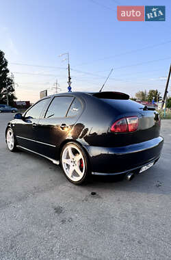 Хэтчбек SEAT Leon 2004 в 