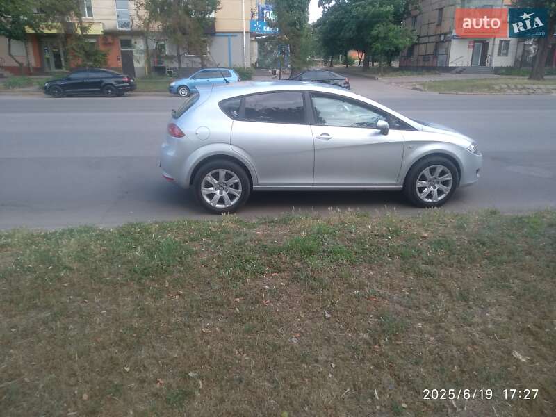 Хэтчбек SEAT Leon 2007 в Кривом Роге