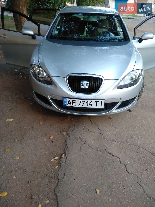 Хэтчбек SEAT Leon 2007 в Кривом Роге
