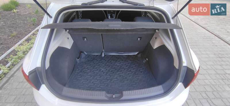 Хэтчбек SEAT Leon 2013 в Могилев-Подольске