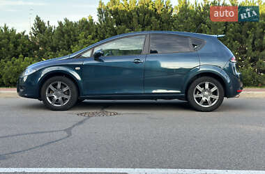 Хэтчбек SEAT Leon 2006 в 