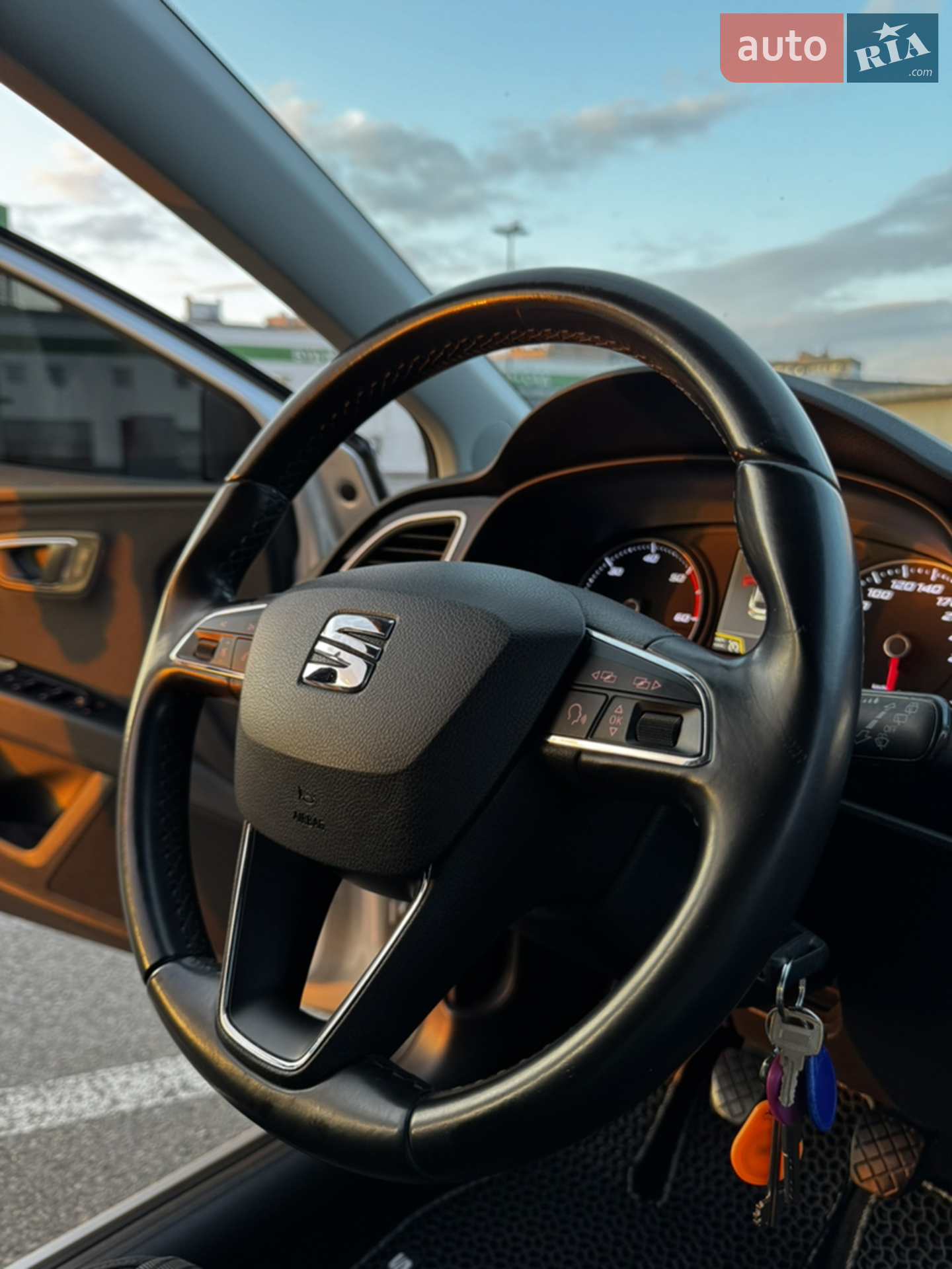 2015 SEAT Leon - мініатюра 12