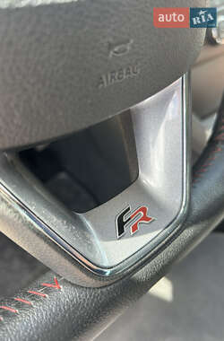 Хэтчбек SEAT Leon 2013 в 