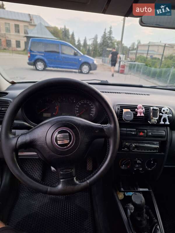 Хэтчбек SEAT Leon 2000 в Тысменице фото 13 Хэтчбек SEAT Leon 2000 в Тысменице