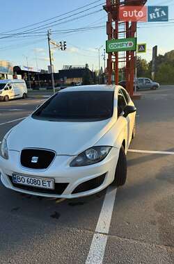 Хетчбек SEAT Leon 2010 в Ірпені