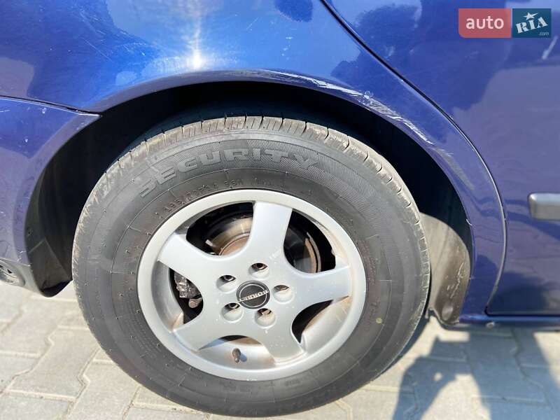 Хэтчбек SEAT Leon 2001 в Здолбунове