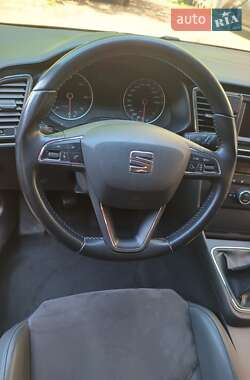 Хэтчбек SEAT Leon 2013 в 