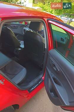 Хэтчбек SEAT Leon 2013 в 
