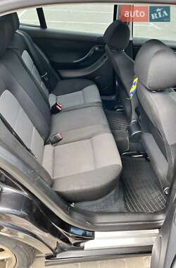 Хэтчбек SEAT Leon 2005 в 